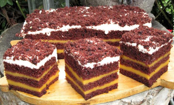 Ciasto MARCHEWKOWE POLE-kakaowe z masą marchewkową i śmietanką, delikatne i przepyszne+FILM