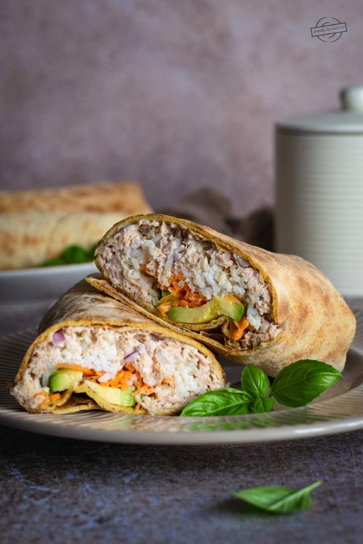 Wrapy z ryżem i tuńczykiem