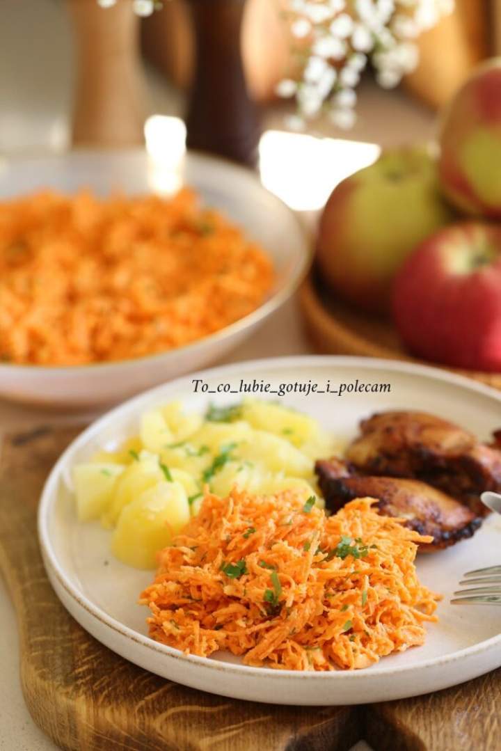 Surówka z marchewki i jabłka