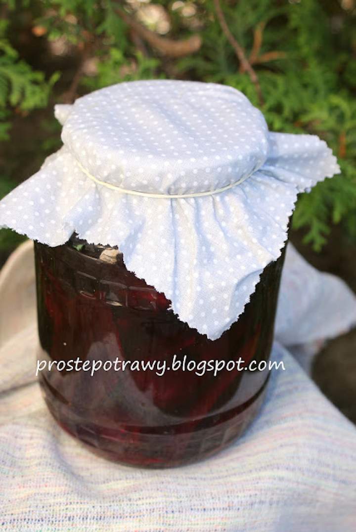 Buraczki czerwone kiszone jak ogórki