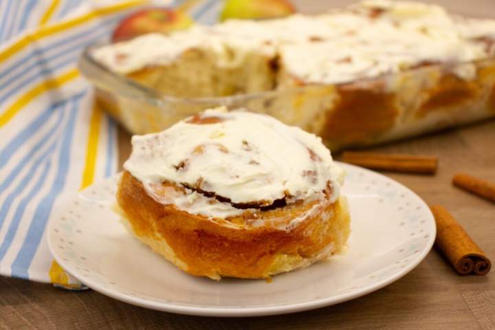 Cynamonki z jabłkami