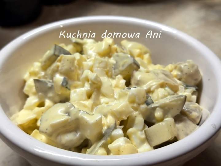 Sałatka jajeczno-pieczarkowa