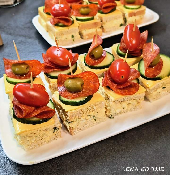 Kanapeczki bankietowe