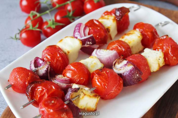 10 przepisów na nietypowe przekąski na imprezę, które zachwycą gości