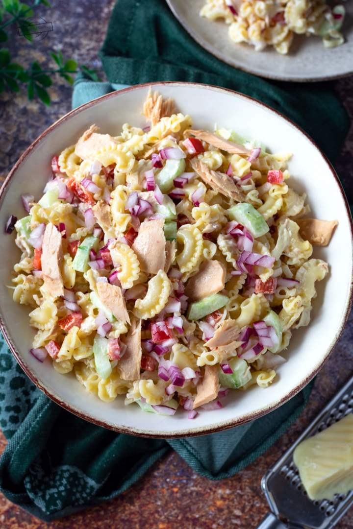 Sałatka makaronowa z tuńczykiem