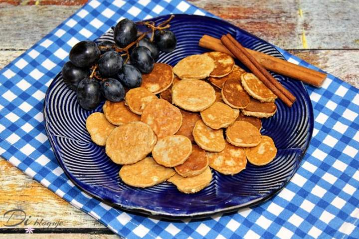 Mini placuszki bananowo-owsiane bez mąki i cukru