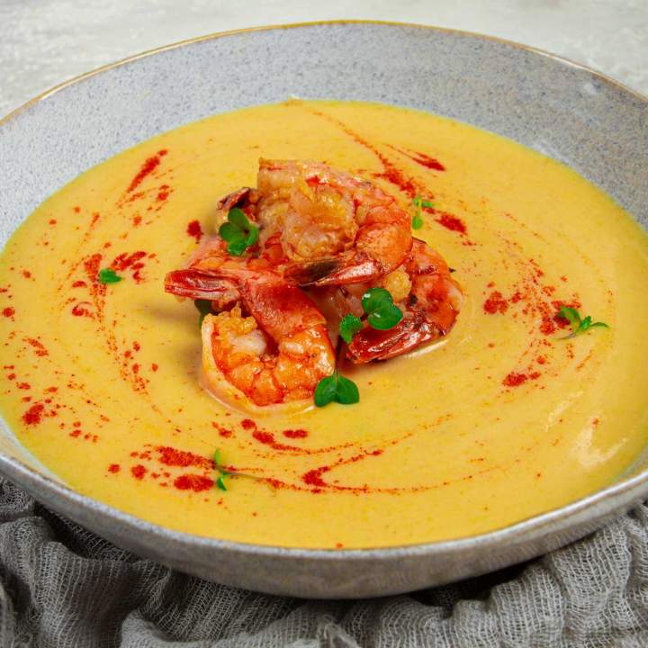 Zupa dyniowa z krewetkami