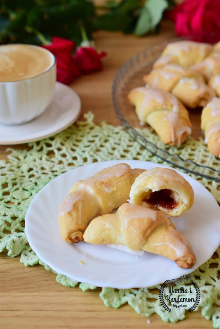 Krucho drożdżowe rogaliki- najprostsze!