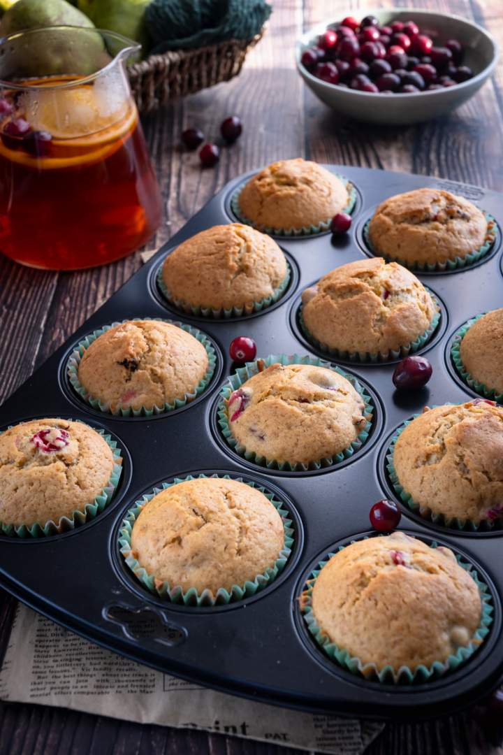 Muffinki z rodzynkami i żurawiną