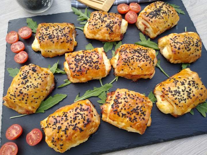 Halloumi zapiekany w cieście francuskim