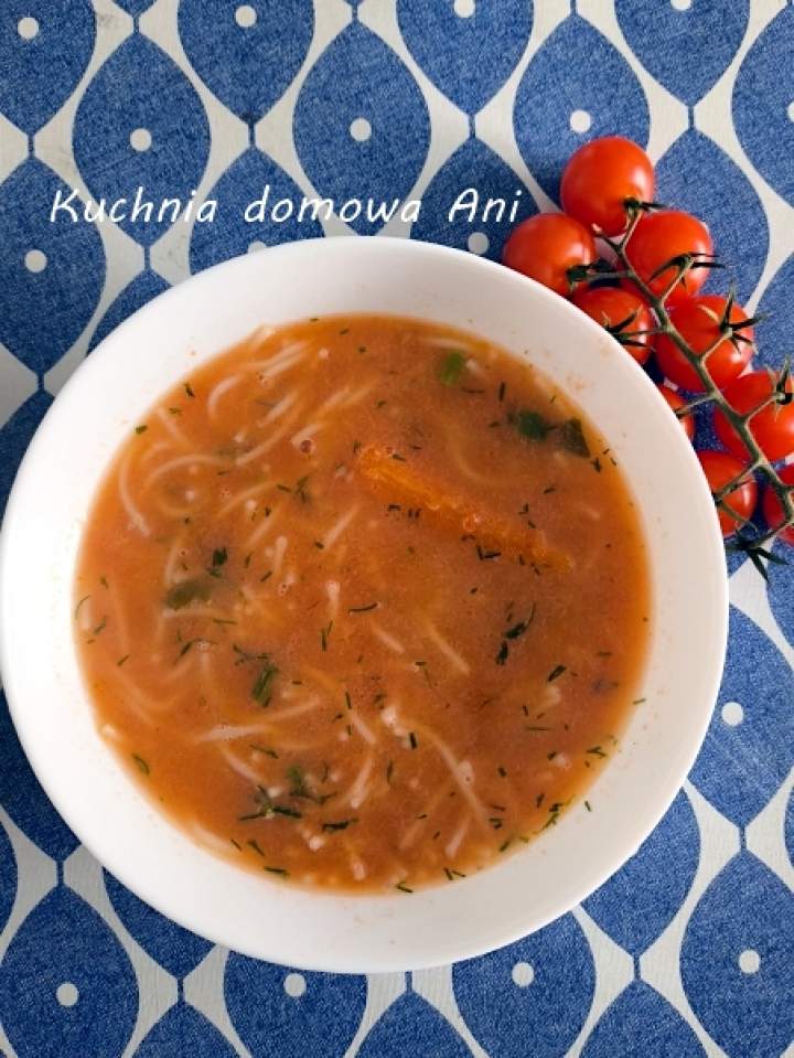 Zupa pomidorowa na rosole z wczoraj