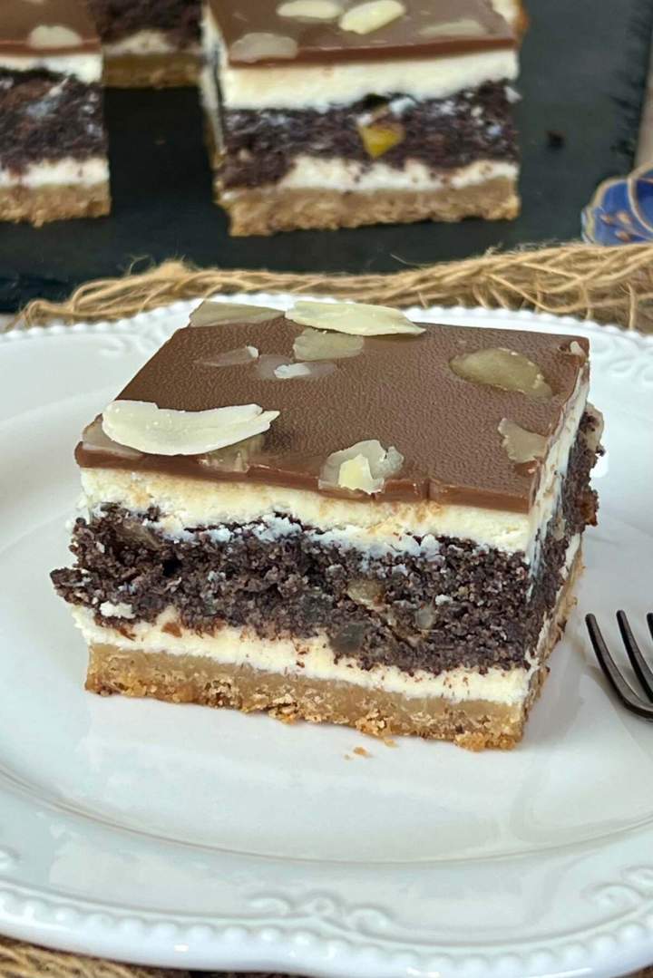 Seromakowiec – sernik z makiem na święta