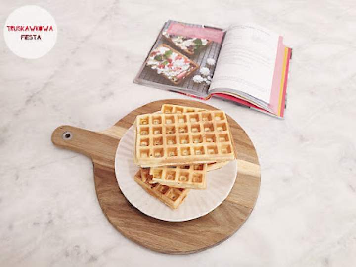 Gofry domowe z książki „To mi smakuje” Jakuba Kuronia