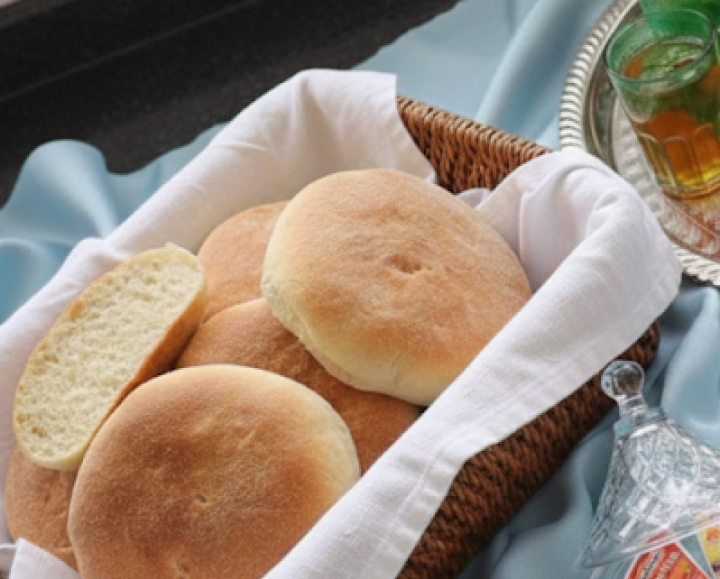 Marokański chleb khobz pszenny z semoliną