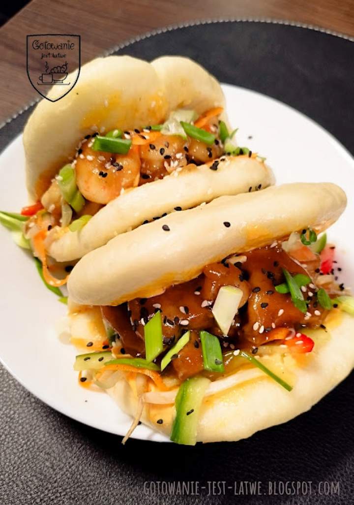 Bułeczki bao z kurczakiem w dwóch odsłonach – z kurczakiem 🍗 i z krewetką 🍤