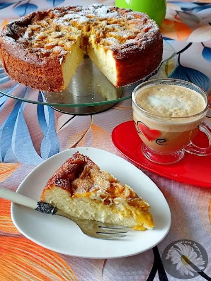 Sernik z musem z mango