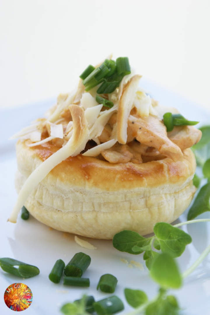 Vol-au-vent z drobiowym ragout z grzybami