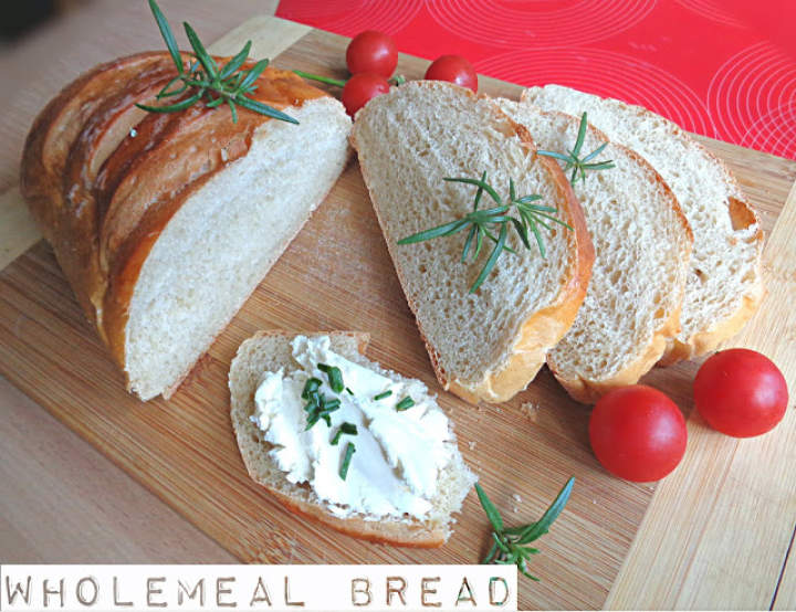 Bułka pszenno-razowa –  Wholemeal Bread