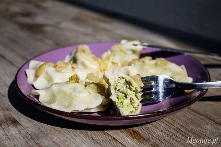 Pierogi z bobem, boczkiem i ricottą