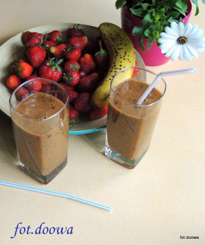 Napój wielowitaminowy z jarmużem – smoothie