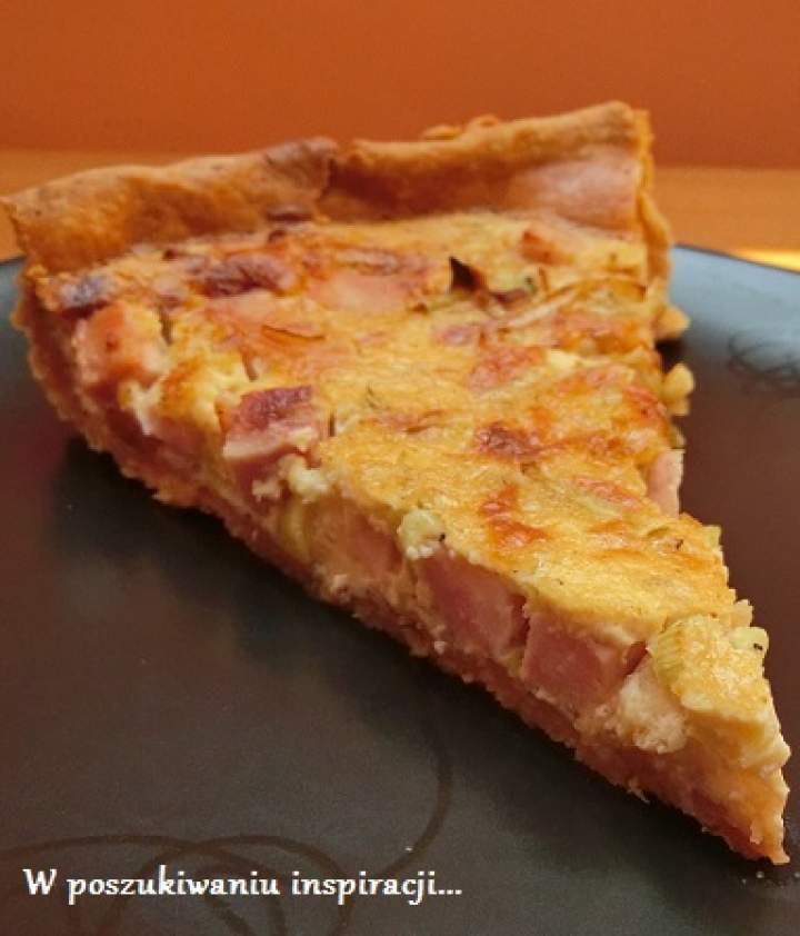 Quiche z porem i szynką