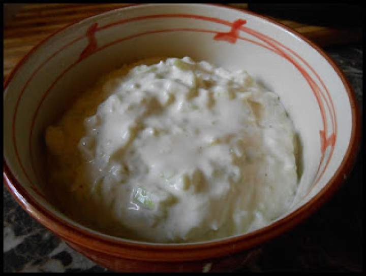 Sos tzatziki (cacyki)