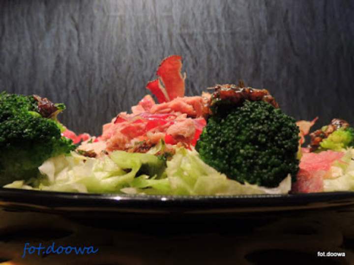 Sałatka z tuńczyka i brokuła