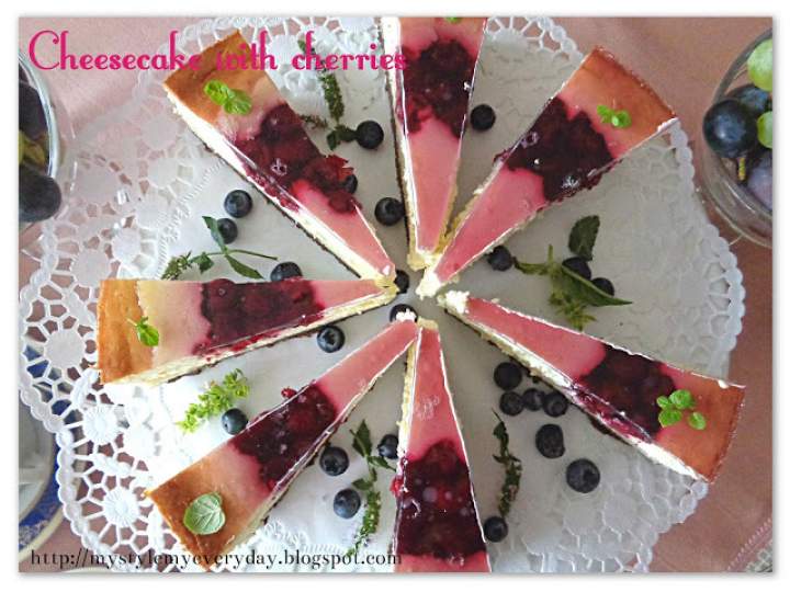 Sernik z wiśniową frużeliną – Cheesecake with cherries