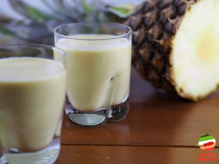 Bogate w witaminę C smoothie ananas – mango