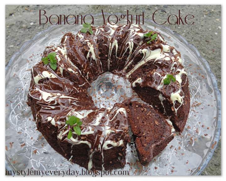 Bananowo-jogurtowe ciasto z jesienią w tle – Banana Yoghurt Cake