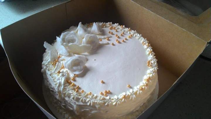 Biały tort