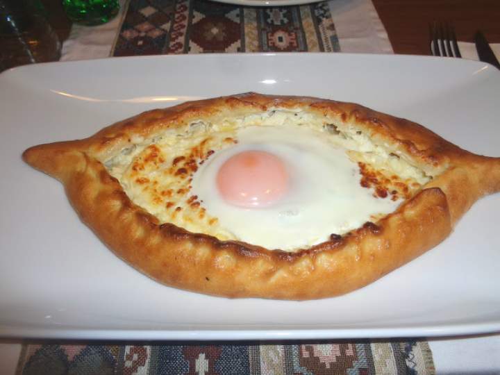 Smaki Gruzji w Granacie i mój szary płaszcz – Georgian restaurant