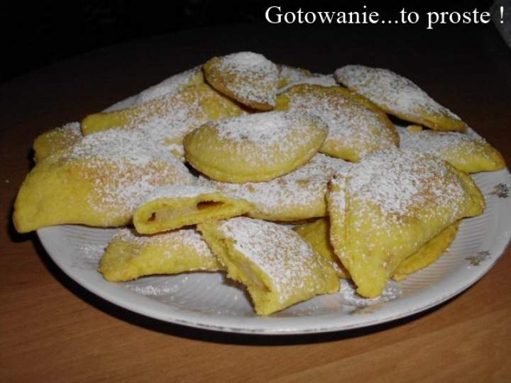 Pierożki marchewkowe z jabłkiem