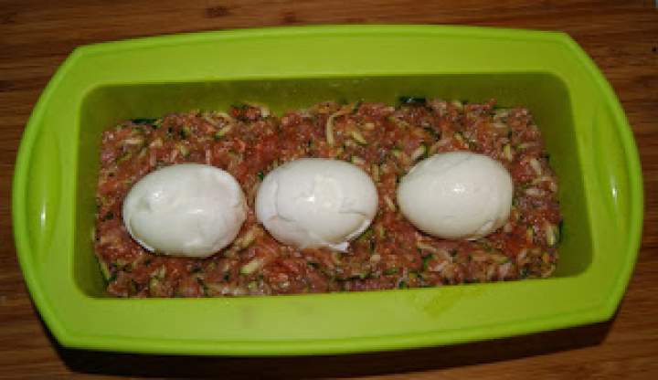 Klops wieprzowy z cukinią i jajkami