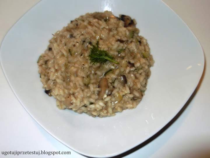 Risotto z pieczarkami i cukinią