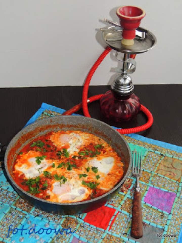 Shakshouka czyt. szakszuka – jaja w pomidorach