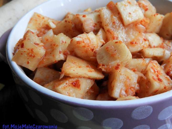 Kimchi z rzodkwi – kkakdugi