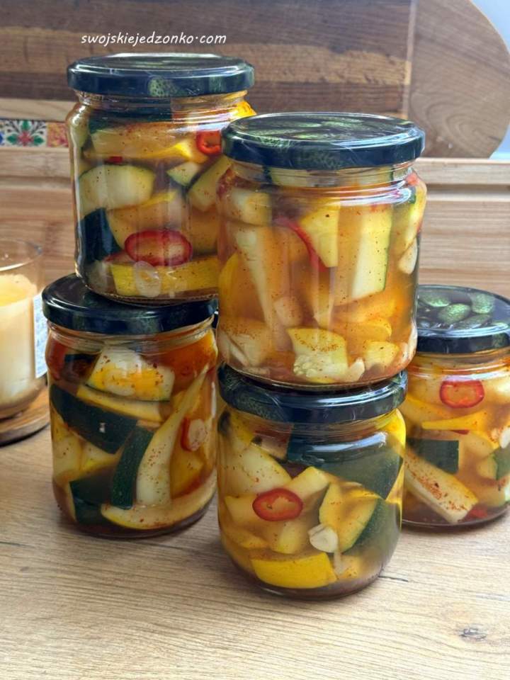 Cukinia w chilli i czosnku