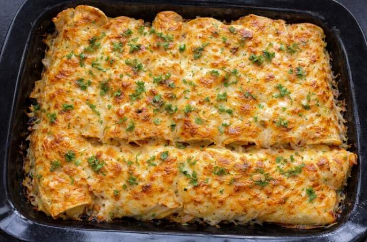 Bolońska zapiekanka naleśnikowa z pieczarkami