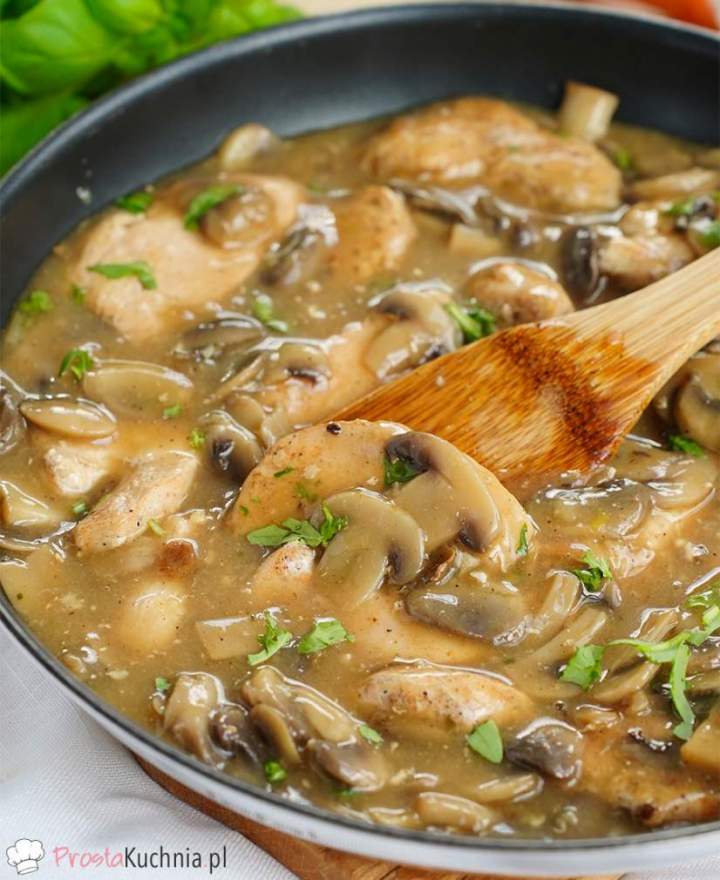 Kurczak z pieczarkami