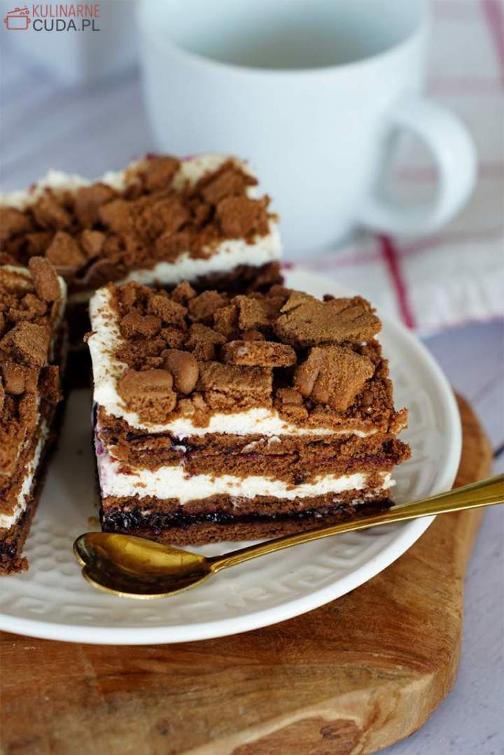 Ciasto na herbatnikach z dżemem porzeczkowym