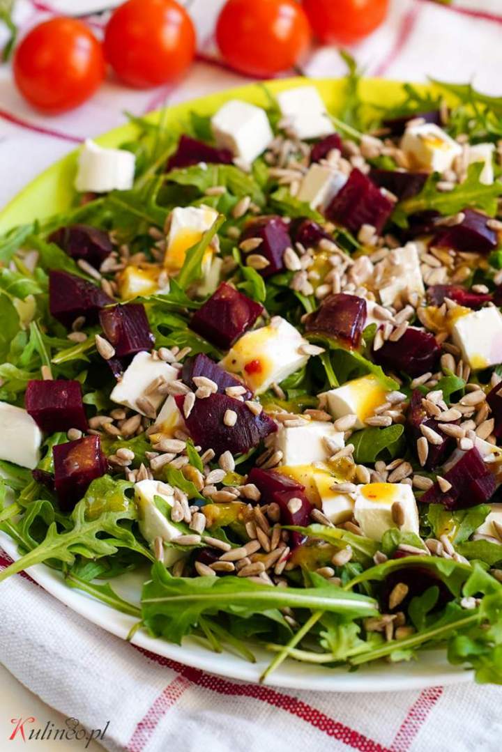 Sałatka z fetą i burakiem