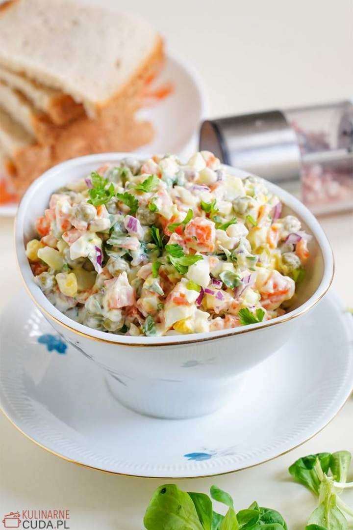 Sałatka z jajkiem i warzywami