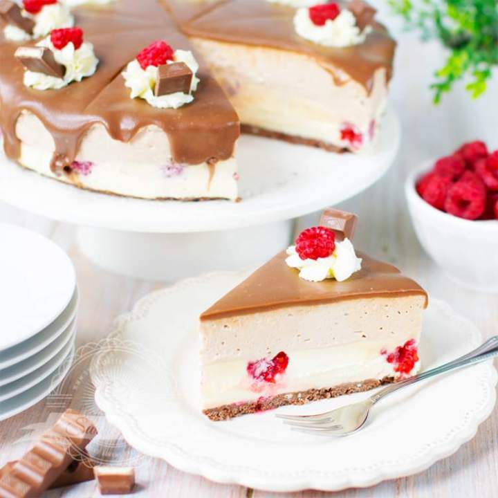 Sernik Kinder Chocolate z malinami