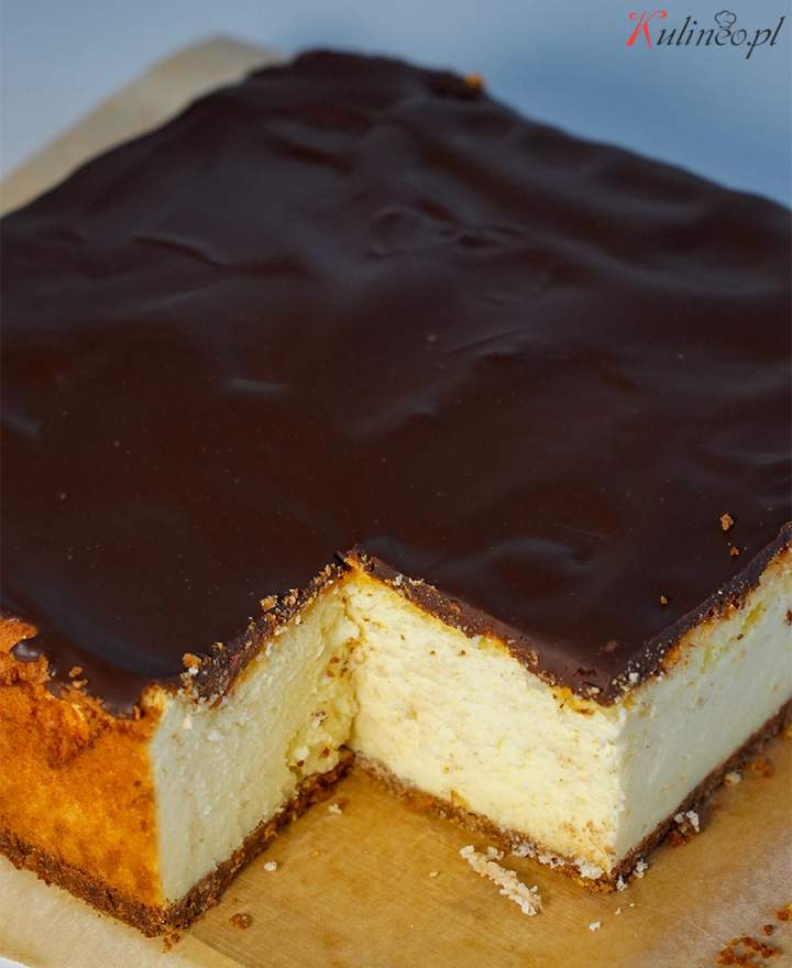 Sernik na spodzie z ciasteczek