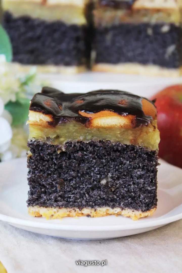 Ciasto makowe na kruchym spodzie z jabłkami