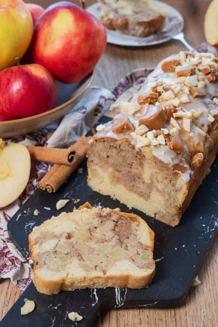 Cynamonowiec z jabłkami