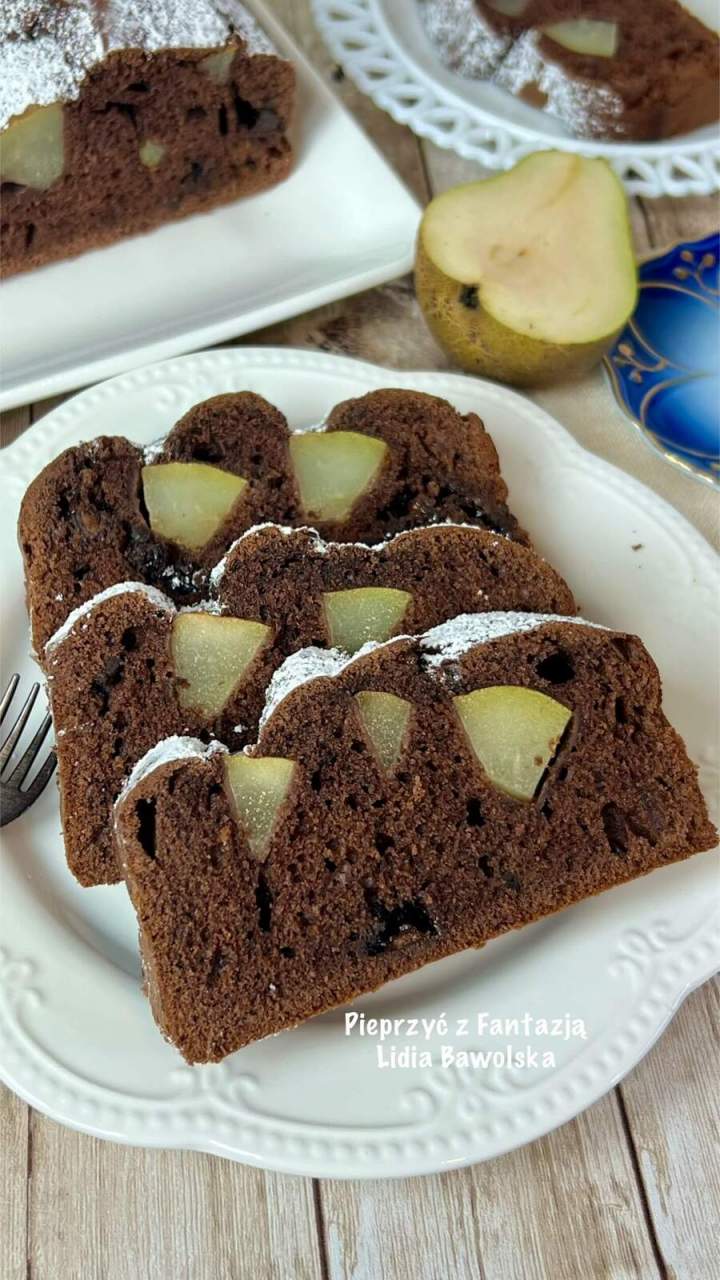 Czekoladowe ciasto z gruszkami – wilgotne i aromatyczne