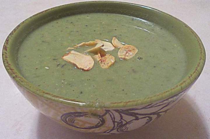 Zielony krem z groszku i awokado (Green Creamy Soup)