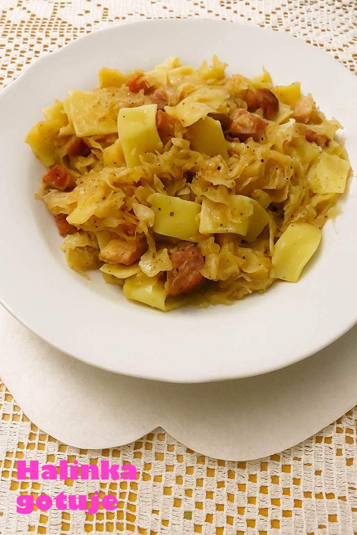 Łazanki z kiszoną kapustą – szybki i bardzo smaczny obiad